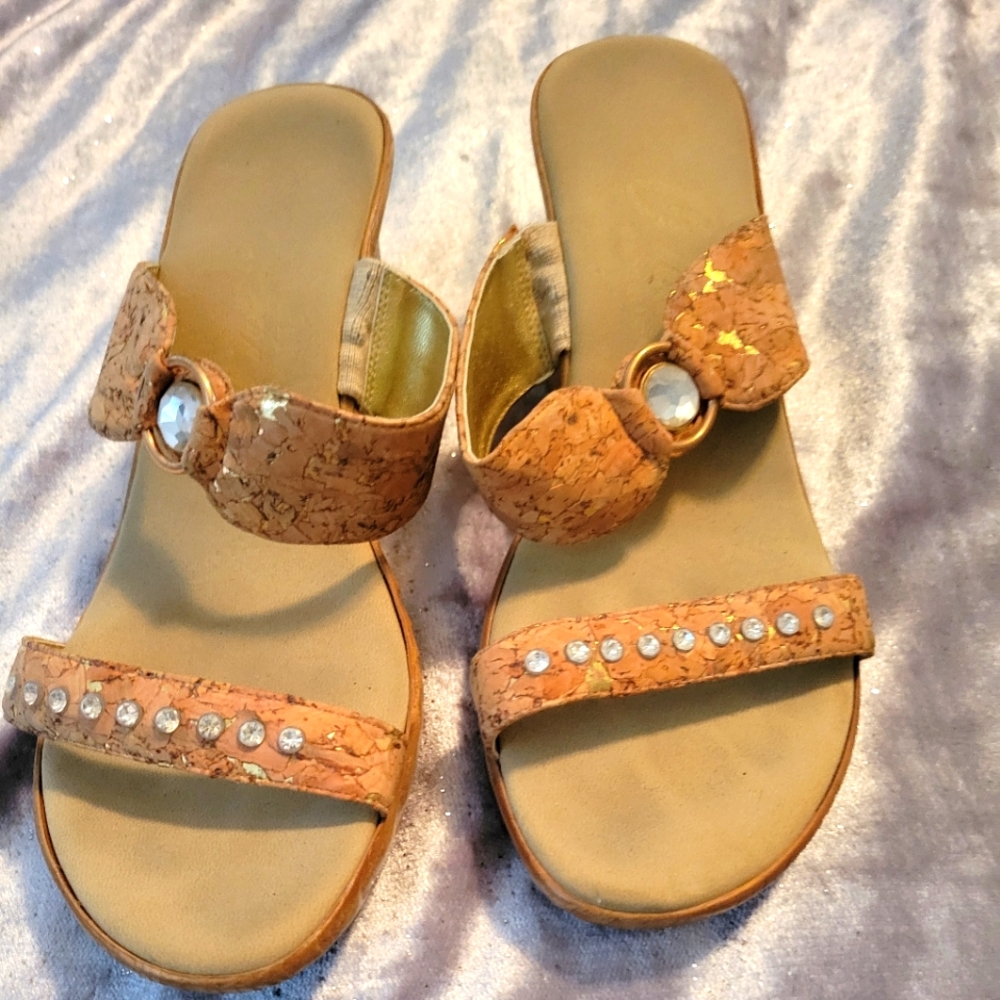 Wedge cork shoes